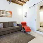 Maison Romana Loft Apartament *